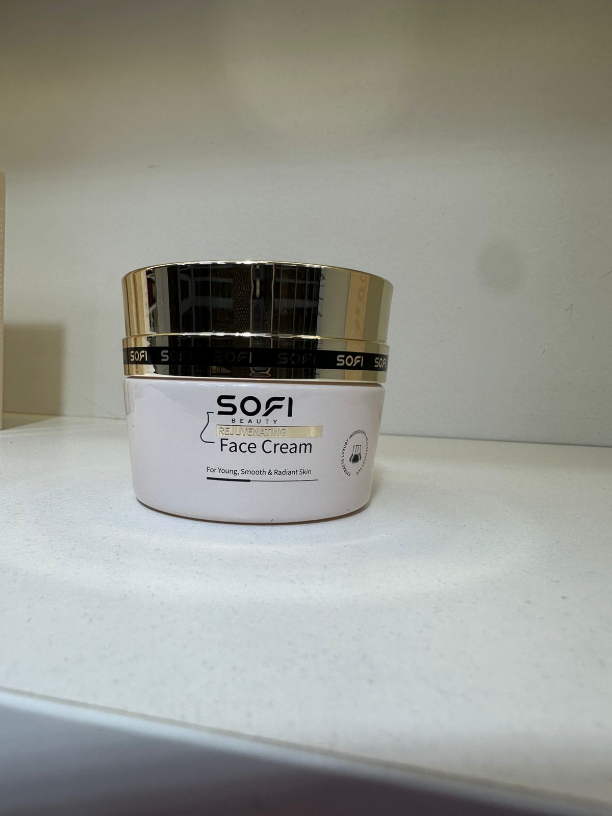 SOFI BEAUTY - Rejuvenating Face Cream (для лица)